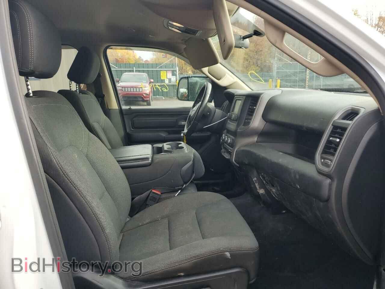 2019 RAM 1500 - VIN: 1C6SRFCT5KN592855 - Фото 5
