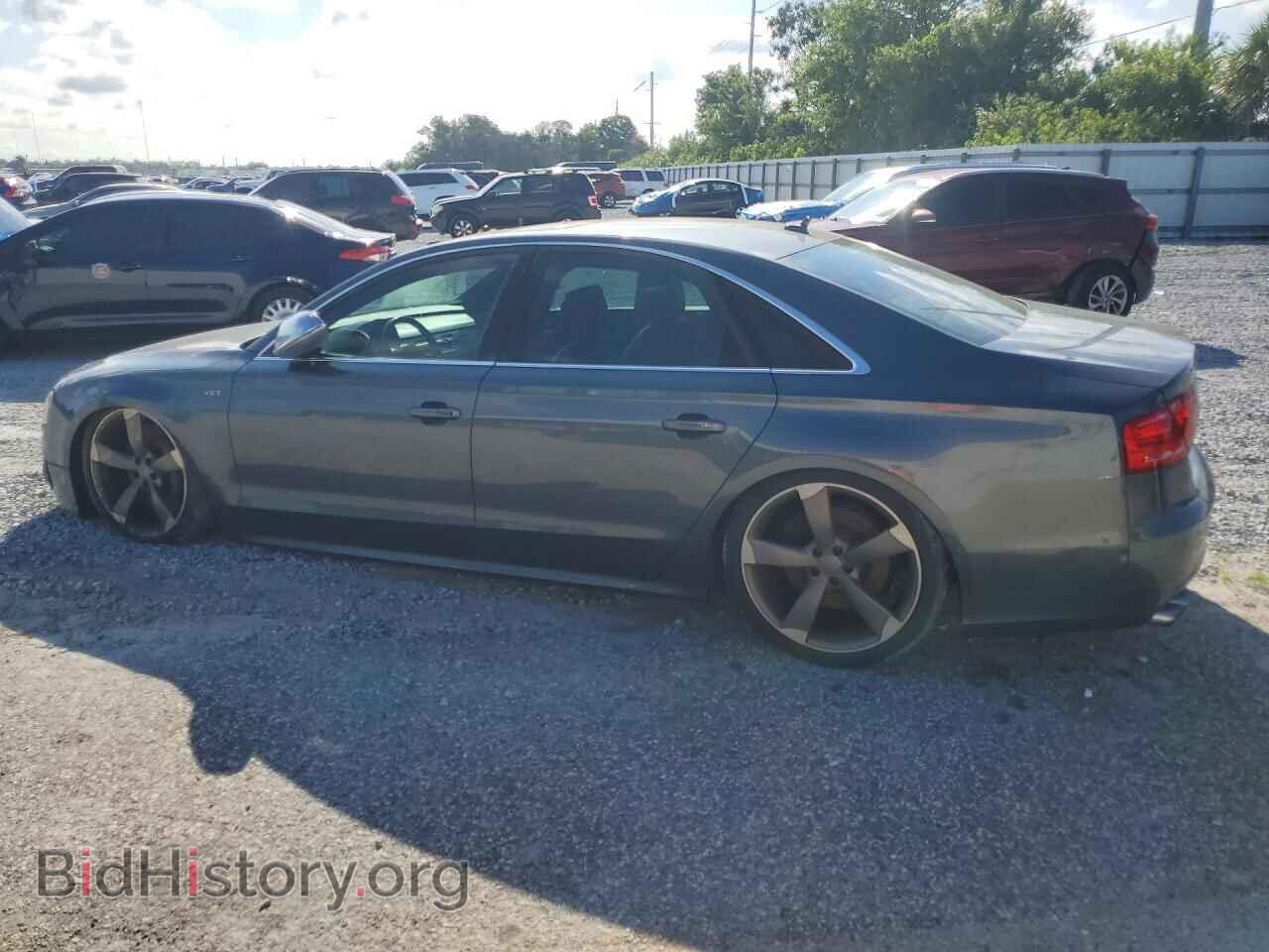 2014 AUDI S8 - VIN: WAUD2AFD1EN007994 - Photo 2