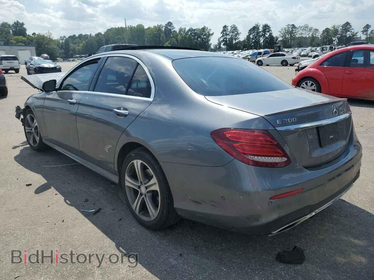 2017 MERCEDES-BENZ E-CLASS - VIN: WDDZF4KB5HA122750 - Фото 2