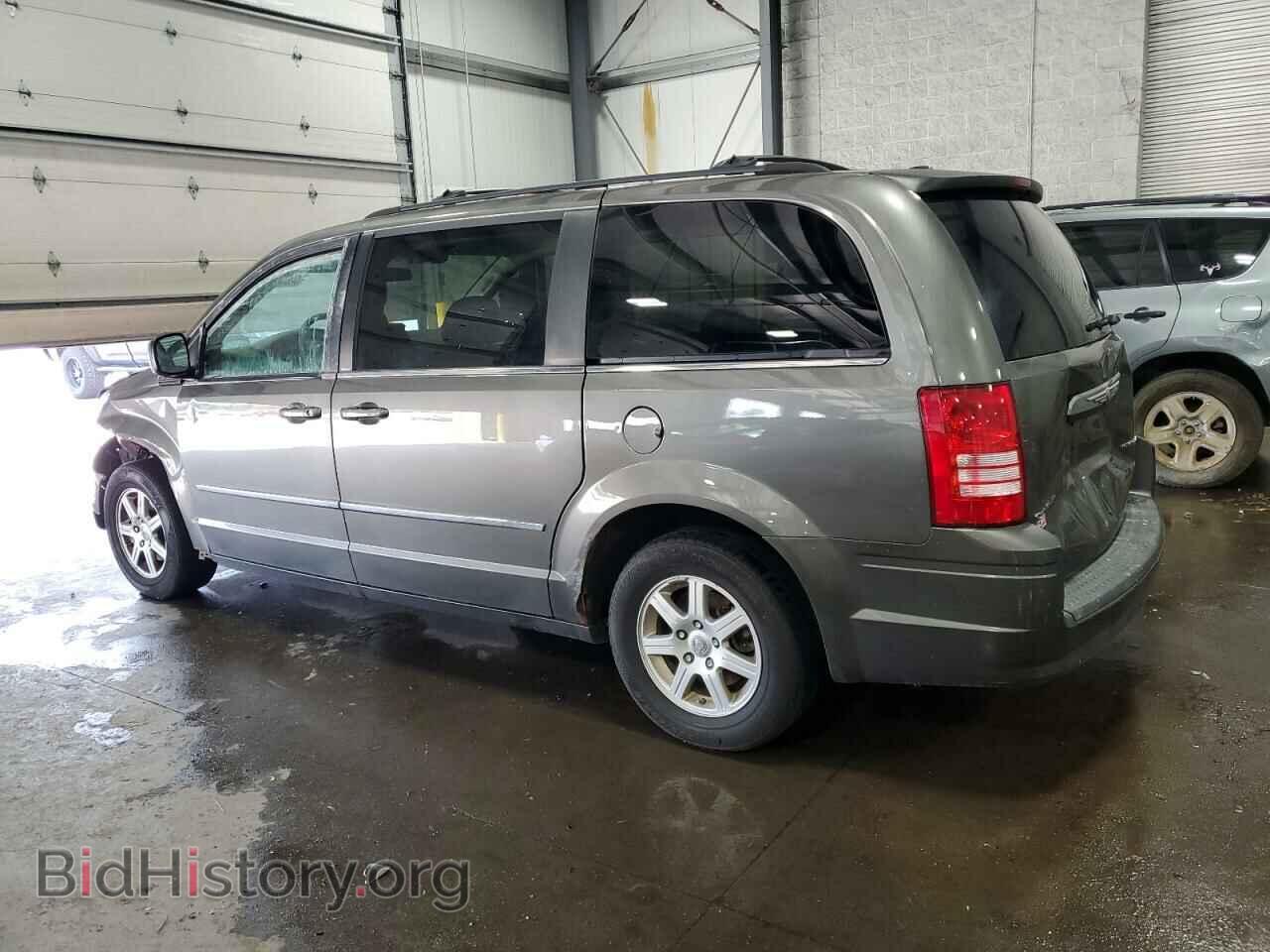2010 CHRYSLER MINIVAN - VIN: 2A4RR5D19AR442144 - Фото 2