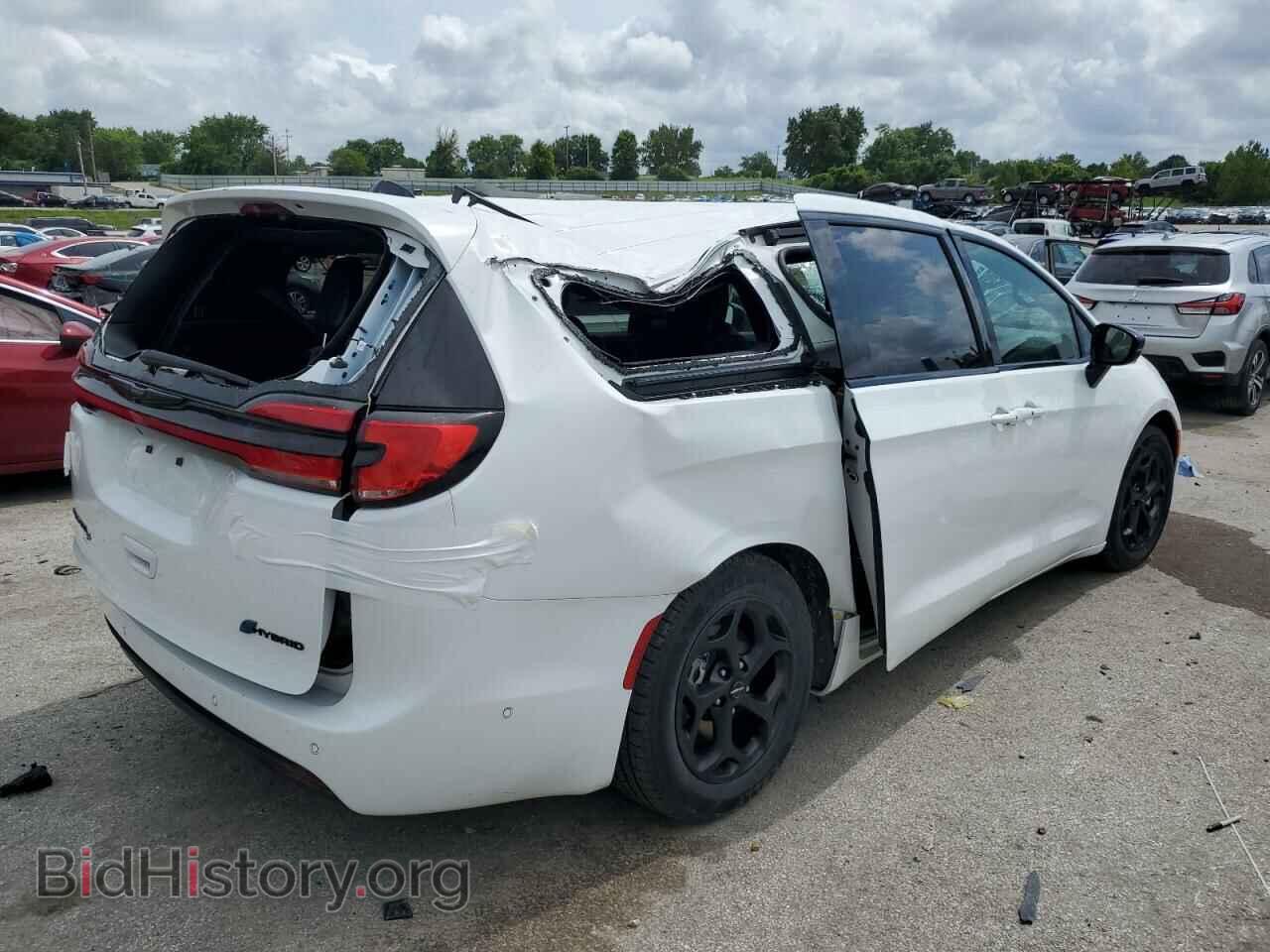 2024 CHRYSLER PACIFICA - VIN: 2C4RC1S79RR158421 - Photo 3