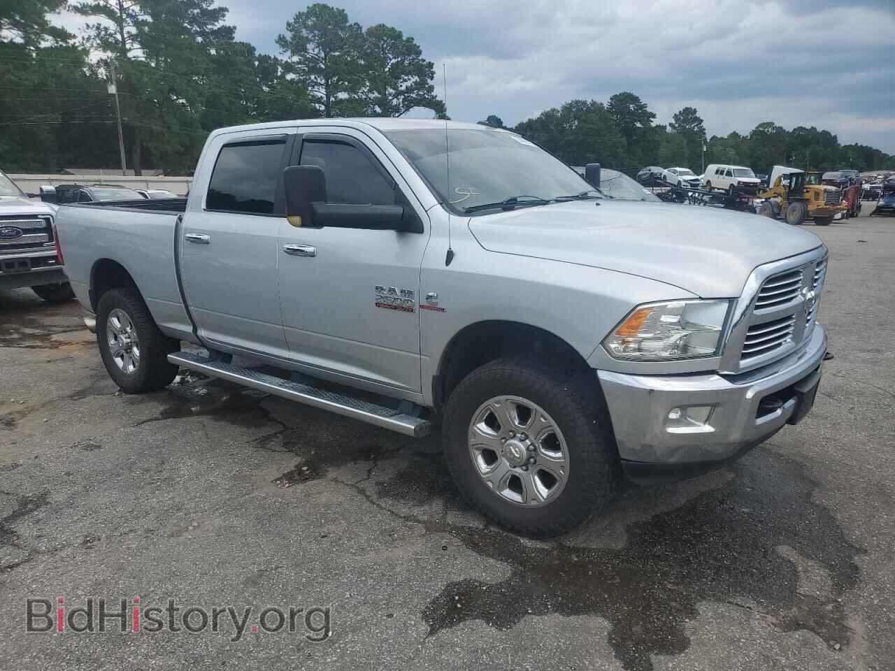 2015 RAM All Models - VIN: 3C6UR5DL4FG674320 - Фото 4