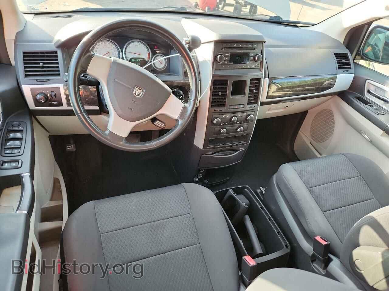 2010 DODGE CARAVAN - VIN: 2D4RN5D10AR318171 - Фото 8
