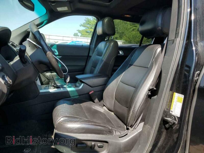 2011 Ford EXPLORER (VIN 1FMHK8D82BGA39531) — фото 7 из 13