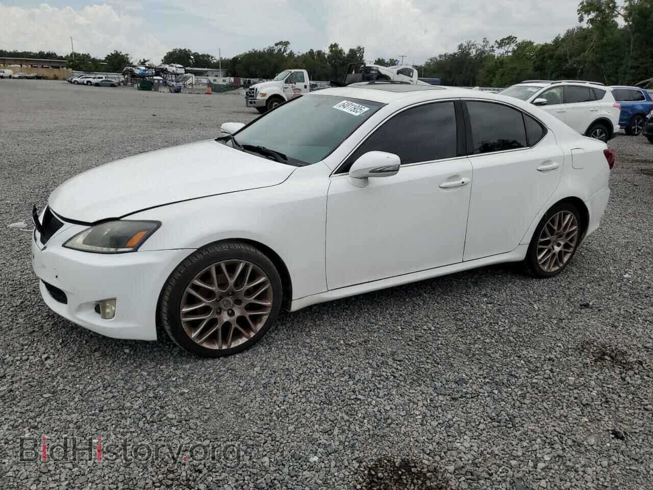 Photo JTHBF5C20A5108803 - LEXUS IS 2010