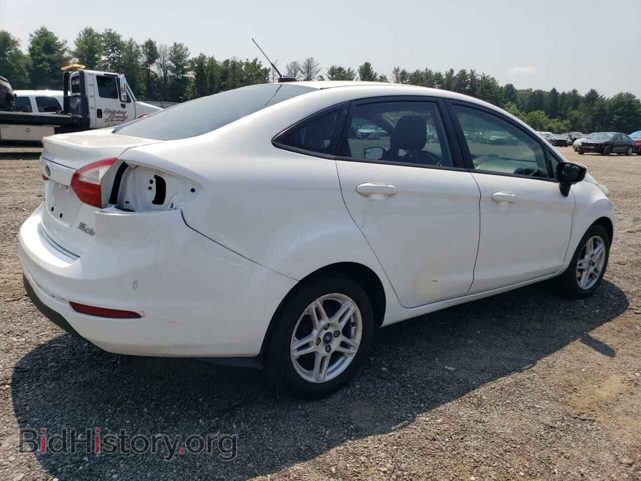 2017 FORD FIESTA - VIN: 3FADP4BJXHM132532 - Фото 3