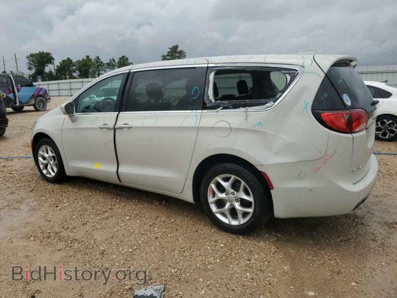 2020 Chrysler PACIFICA (VIN 2C4RC1FG1LR108923) — фото 2 из 14