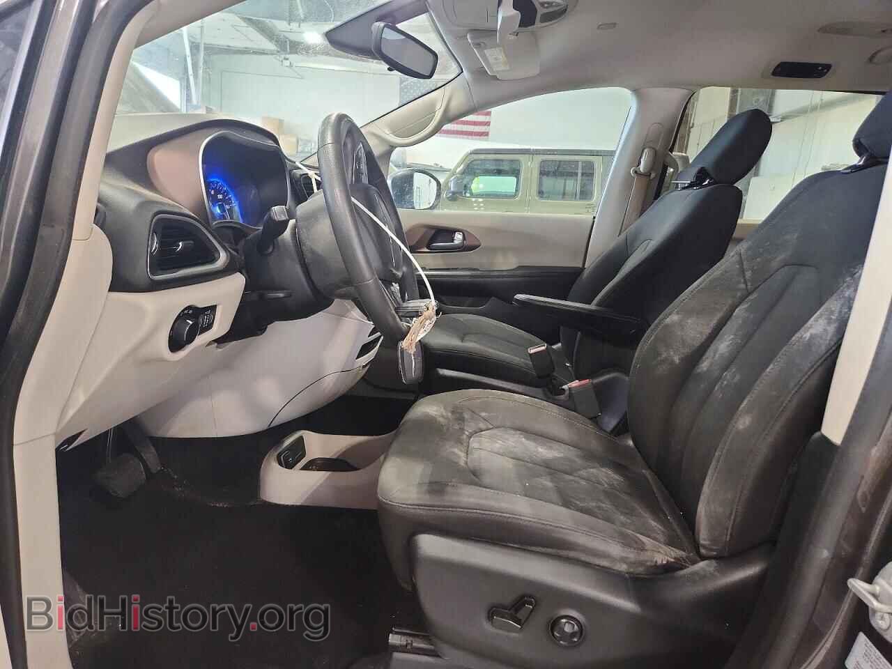 2017 CHRYSLER PACIFICA - VIN: 2C4RC1CGXHR598922 - Photo 7