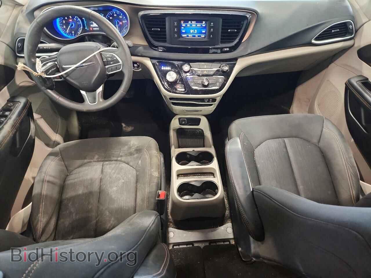 2017 CHRYSLER PACIFICA - VIN: 2C4RC1CGXHR598922 - Photo 8