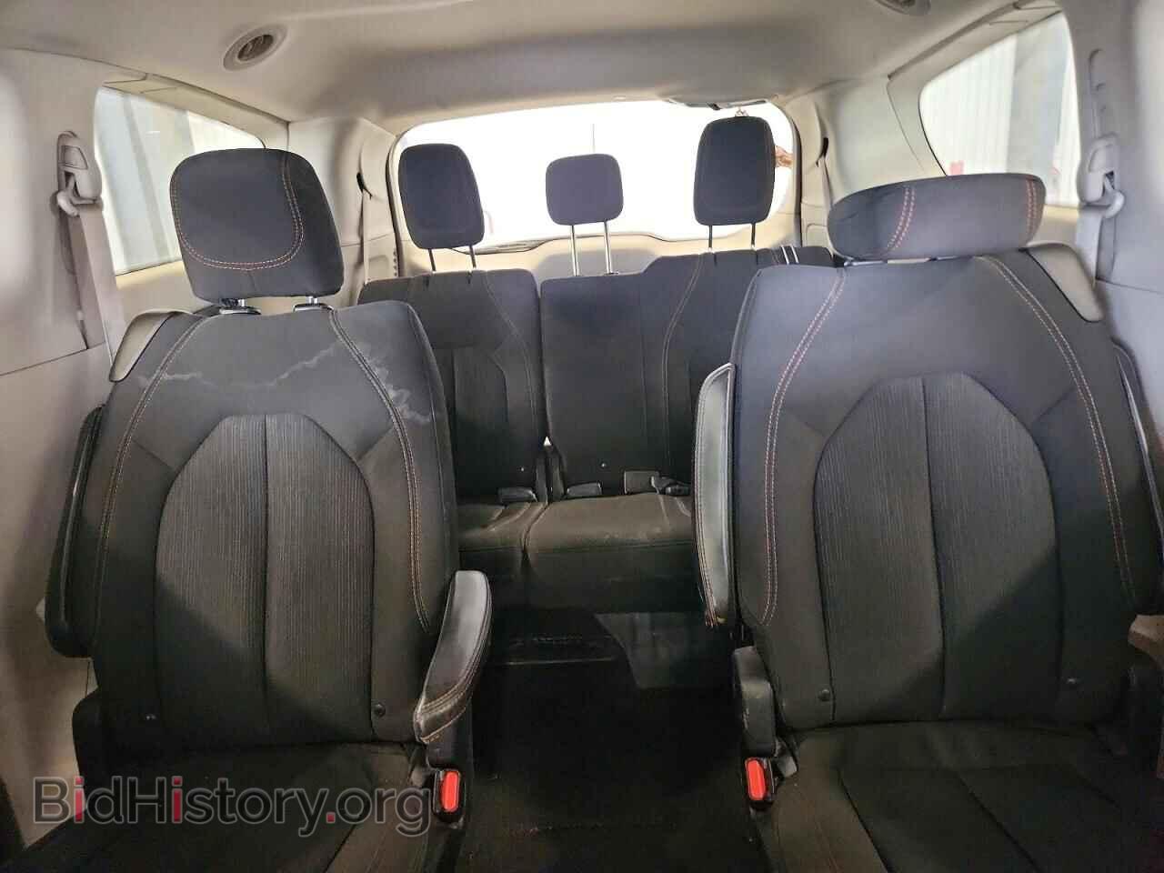 2017 CHRYSLER PACIFICA - VIN: 2C4RC1CGXHR598922 - Photo 10