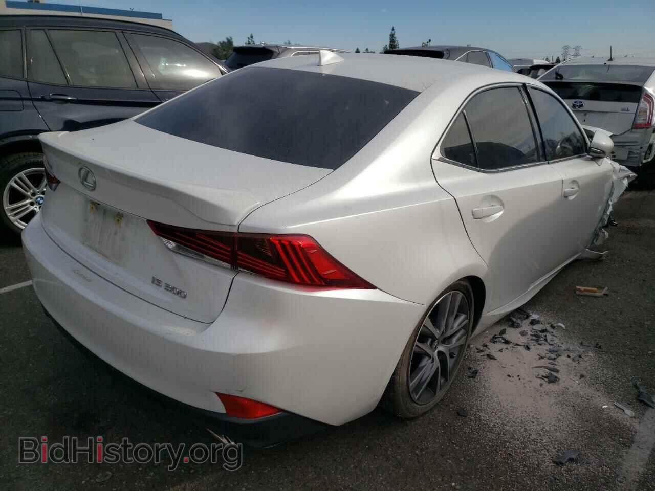2019 LEXUS IS - VIN: JTHBA1D2XK5097672 - Фото 4