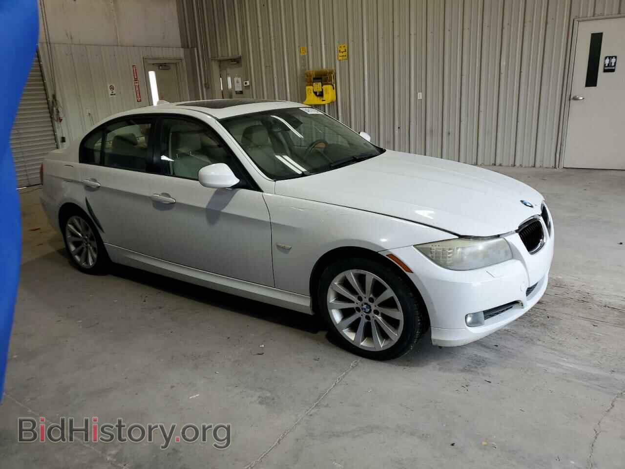2009 BMW 3 SERIES - VIN: WBAPH77569NM28766 - Фото 4