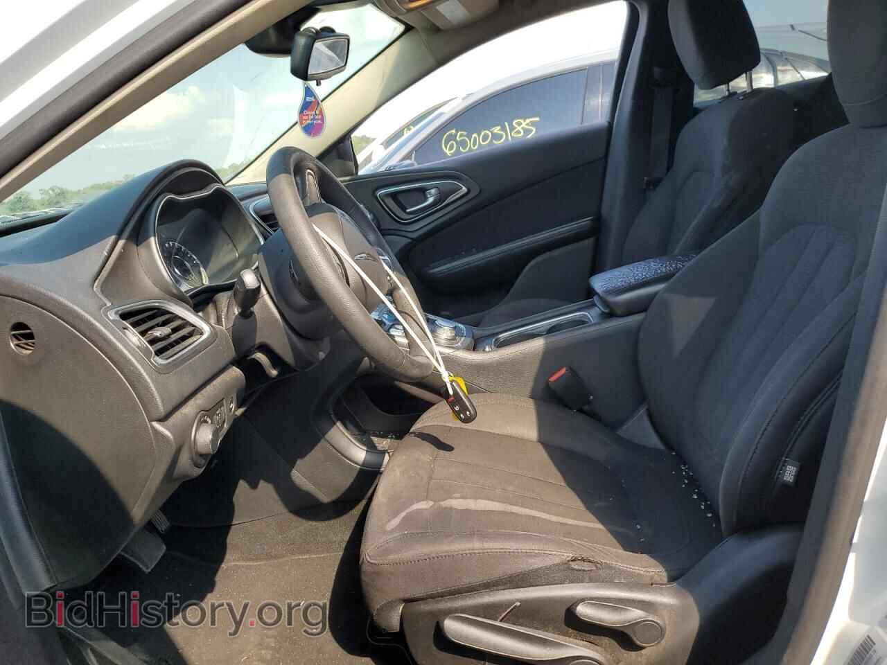 2016 CHRYSLER 200 - VIN: 1C3CCCAB0GN108755 - Фото 7