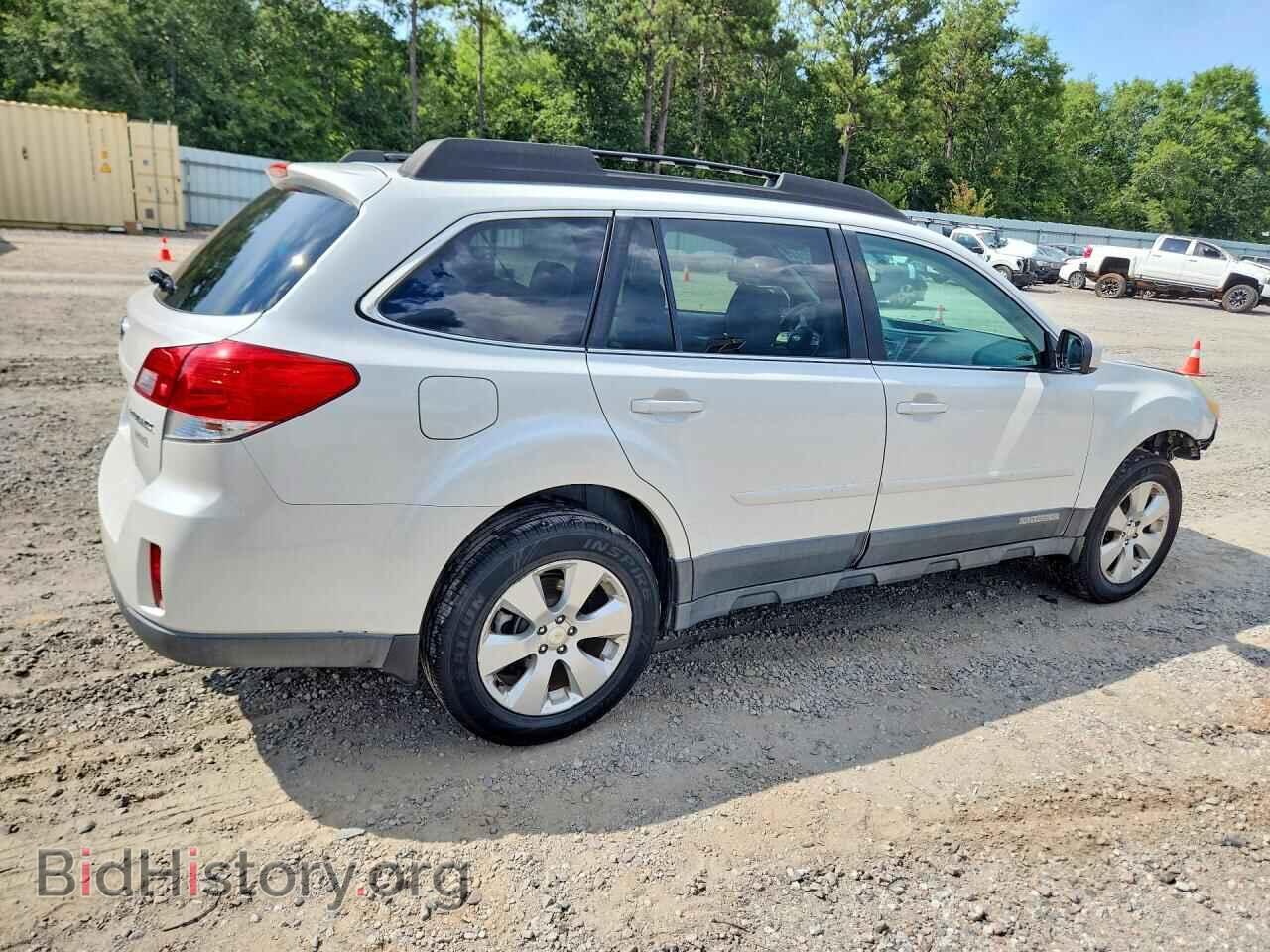 2011 SUBARU OUTBACK - VIN: 4S4BRBBC3B3446903 - Фото 3