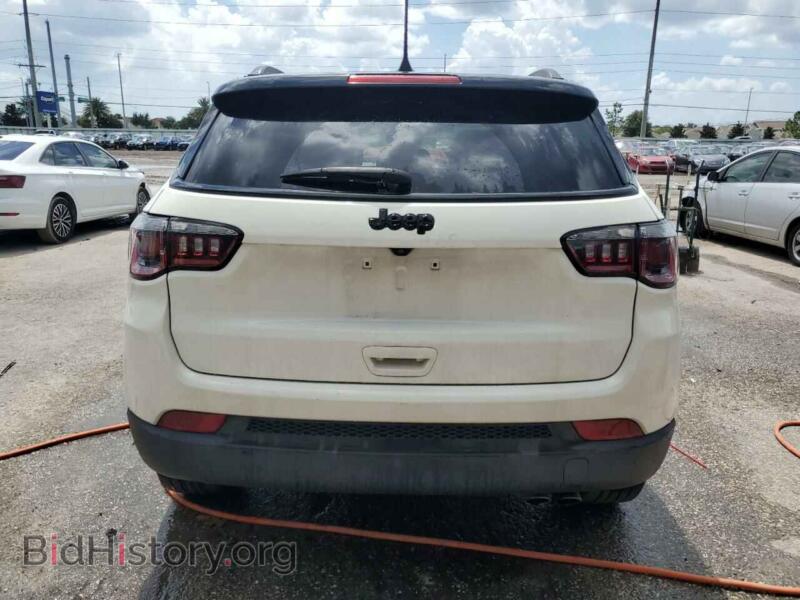2020 Jeep COMPASS (VIN 3C4NJCBB1LT159006) — фото 6 из 14