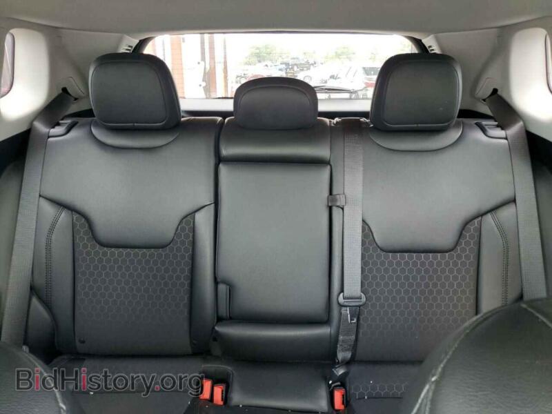 2020 Jeep COMPASS (VIN 3C4NJCBB1LT159006) — фото 10 из 14