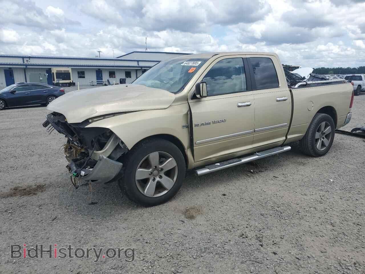 Photo 1D7RB1GT9BS530567 - DODGE All Models 2011
