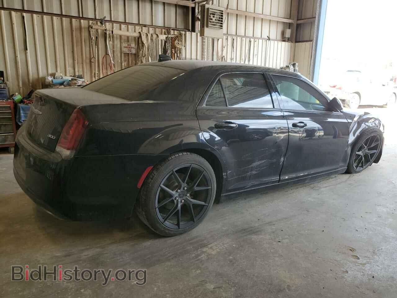 2018 CHRYSLER 300 - VIN: 2C3CCAAG0JH201940 - Фото 3