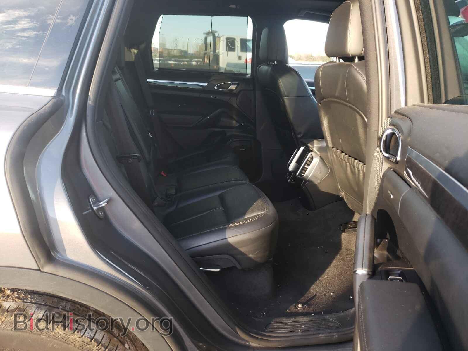 2011 PORSCHE CAYENNE - VIN: WP1AA2A24BLA10057 - Photo 6