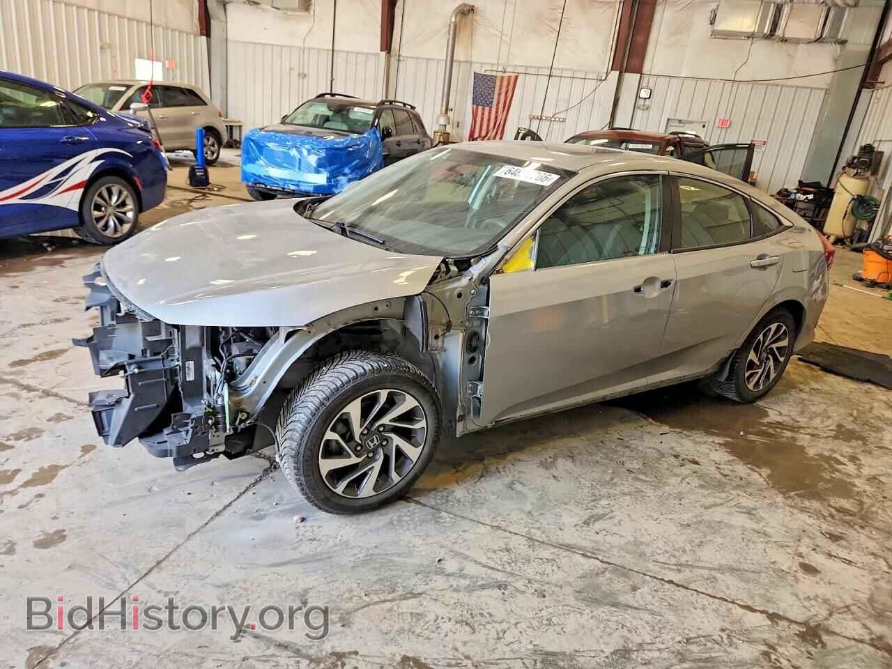 Photo 2HGFC2F76JH550979 - HONDA CIVIC 2018
