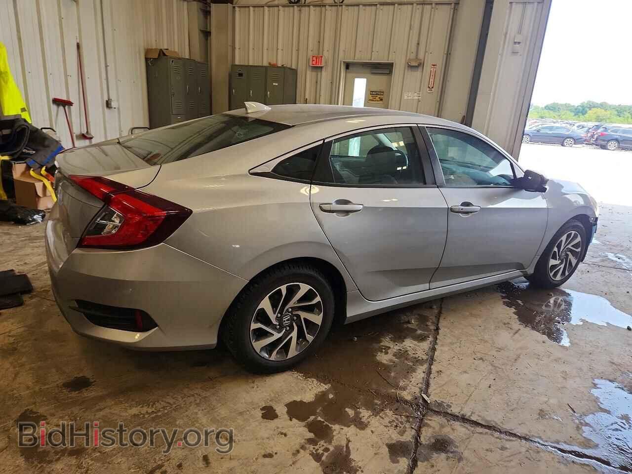 2018 HONDA CIVIC - VIN: 2HGFC2F76JH550979 - Фото 3