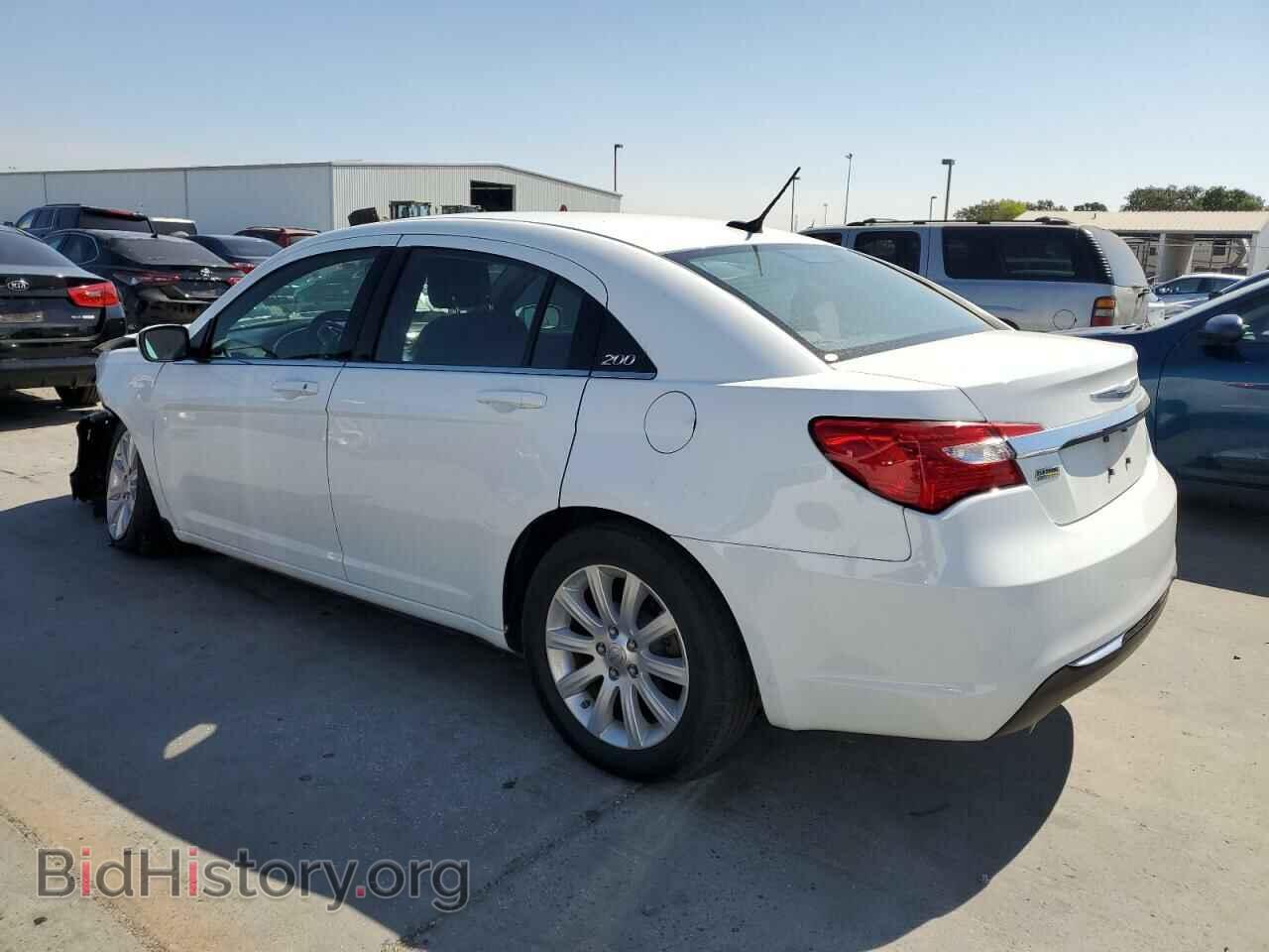 2013 CHRYSLER 200 - VIN: 1C3CCBBG0DN528211 - Photo 2