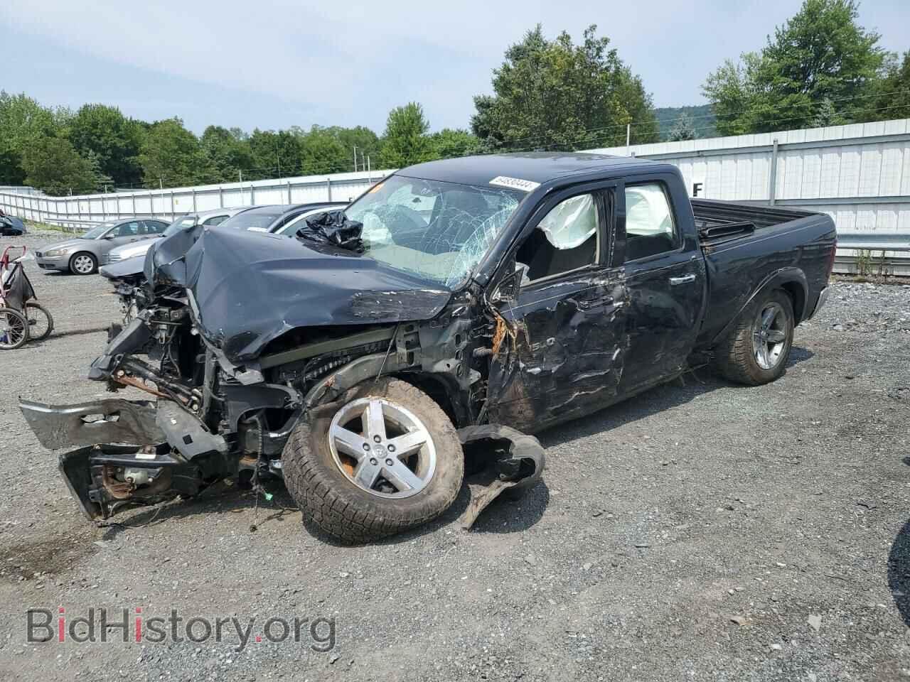 Photo 1D7RV1GT9BS658153 - DODGE All Models 2011