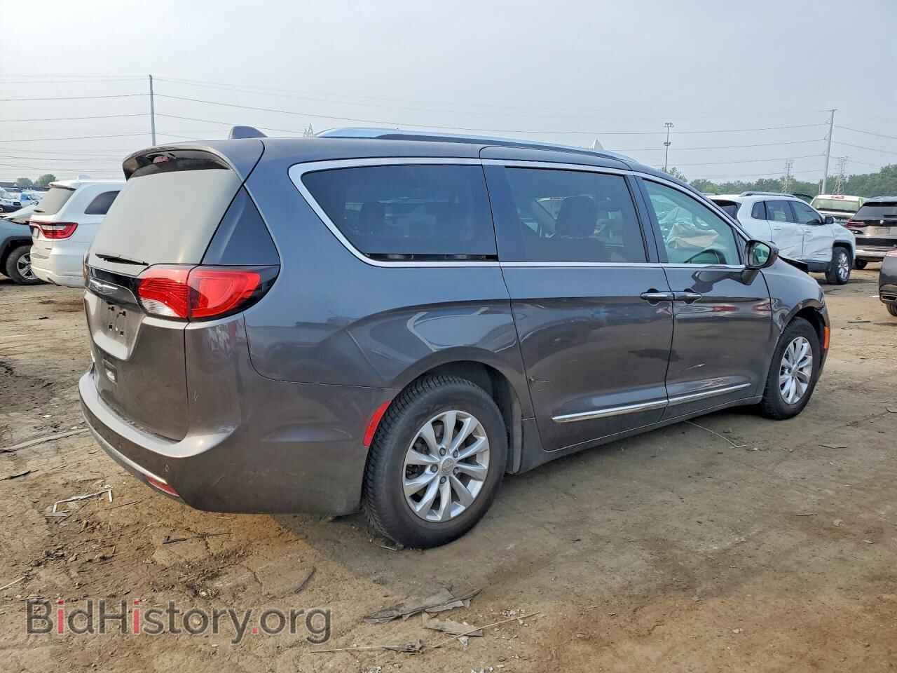 2018 CHRYSLER PACIFICA - VIN: 2C4RC1BG4JR193548 - Photo 3