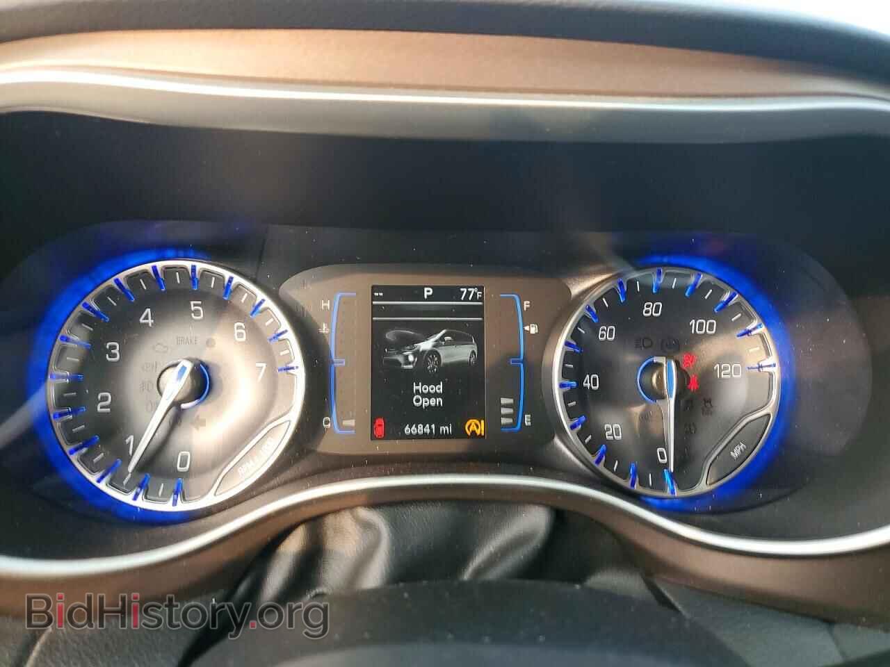 2018 CHRYSLER PACIFICA - VIN: 2C4RC1BG4JR193548 - Photo 9