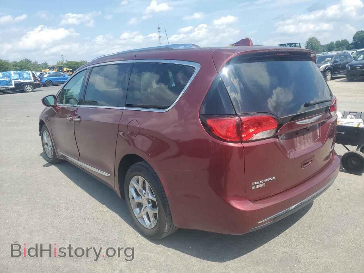 2017 CHRYSLER PACIFICA - VIN: 2C4RC1GG4HR565151 - Photo 2