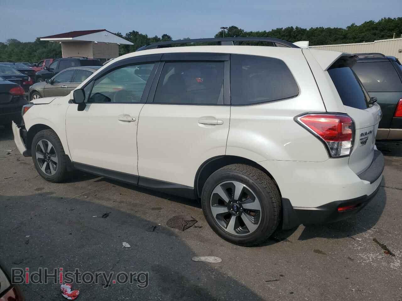 2017 SUBARU FORESTER - VIN: JF2SJAEC8HH413183 - Фото 2