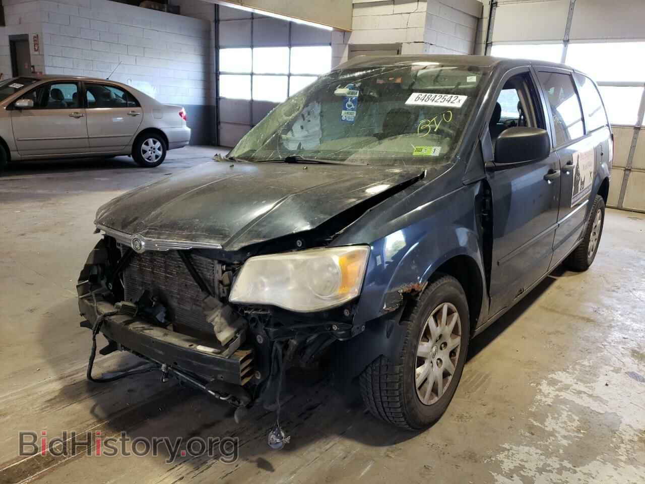 2008 CHRYSLER MINIVAN - VIN: 2A8HR44H28R697293 - Фото 2