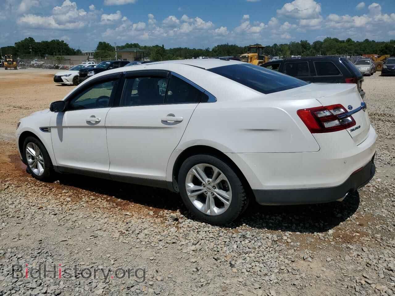 2018 FORD TAURUS - VIN: 1FAHP2E80JG132098 - Фото 2