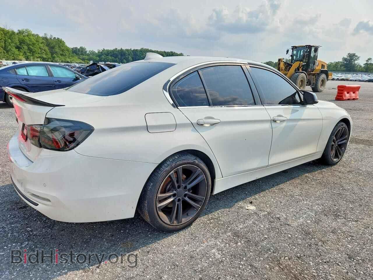 2018 BMW 3 SERIES - VIN: WBA8D9C58JA607906 - Photo 3