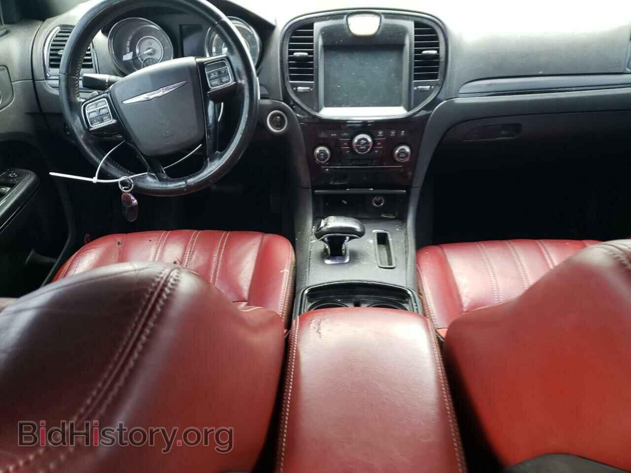 2013 CHRYSLER 300 - VIN: 2C3CCABG8DH643920 - Фото 8