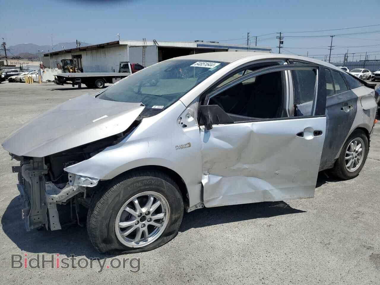 Photo JTDKARFP3H3060413 - TOYOTA PRIUS 2017