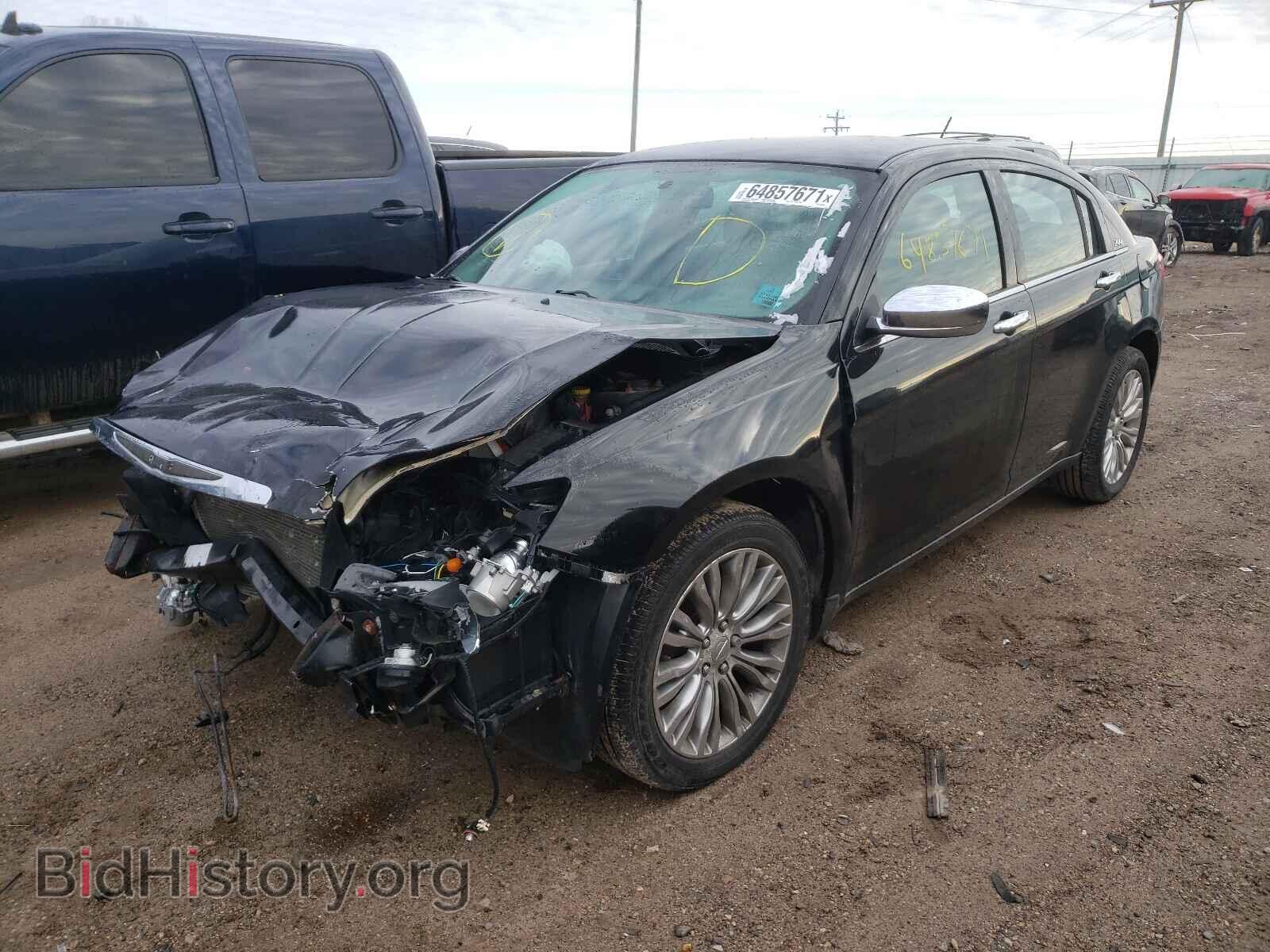 2012 CHRYSLER 200 - VIN: 1C3CCBCB7CN236489 - Фото 2