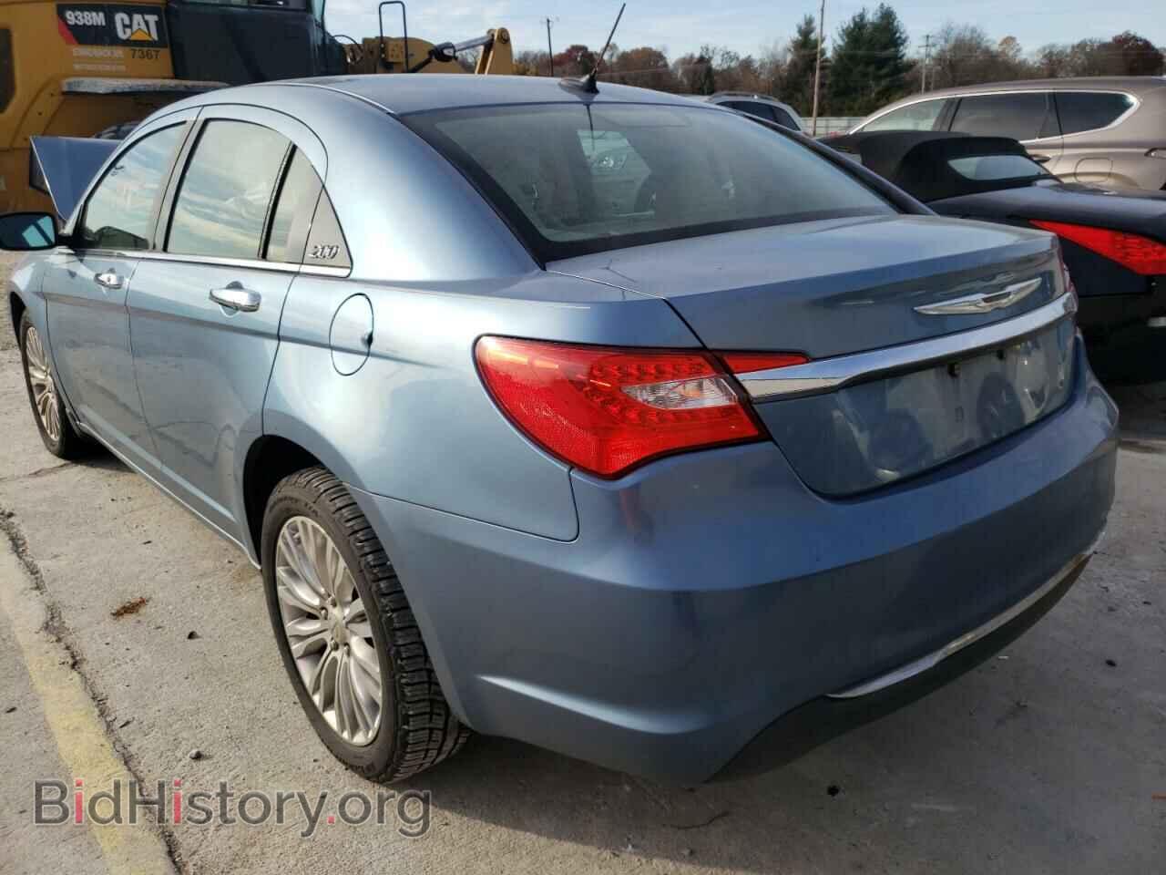 2011 CHRYSLER 200 - VIN: 1C3BC2FB5BN600124 - Фото 3