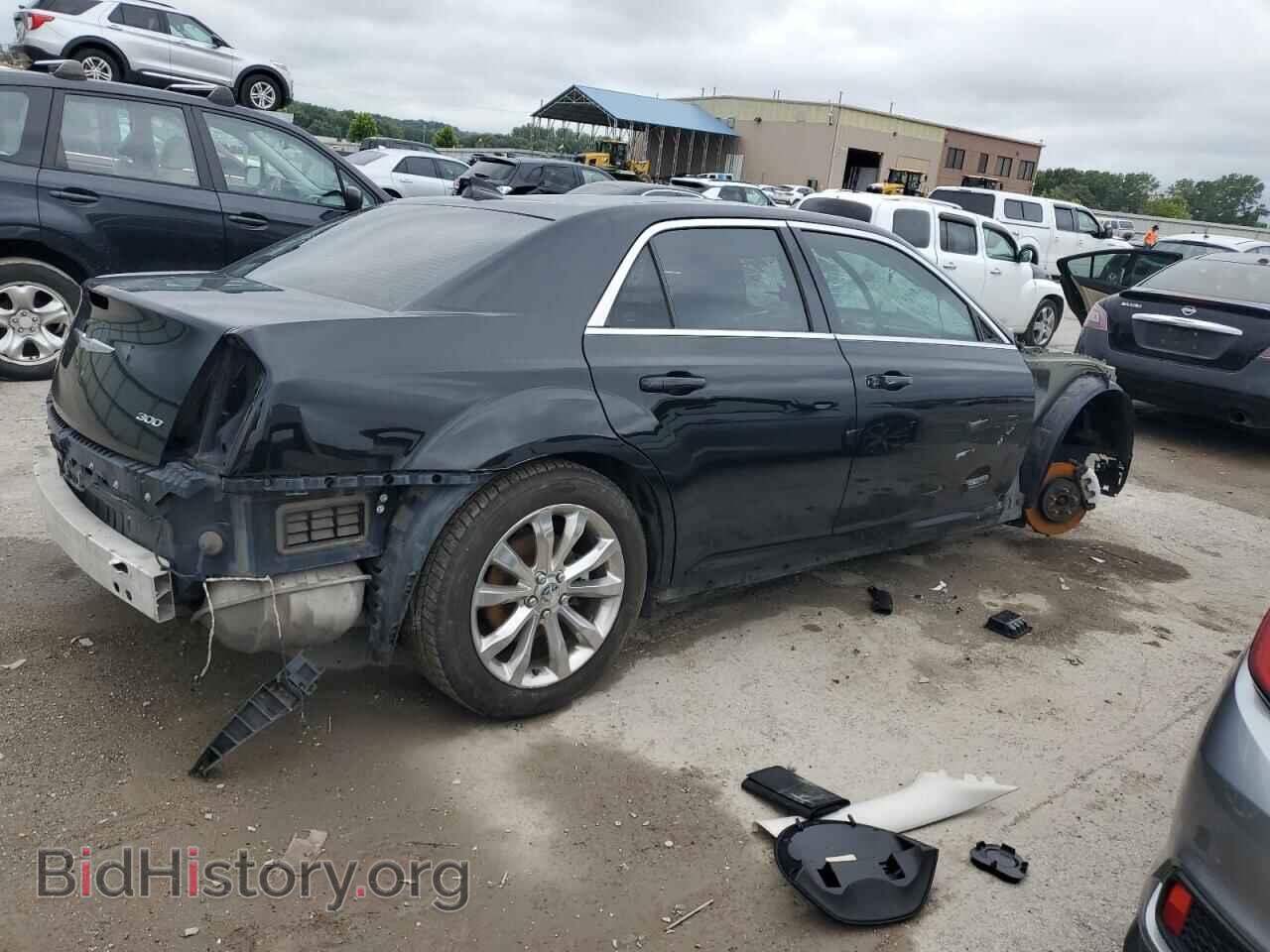 2017 CHRYSLER 300 - VIN: 2C3CCARG2HH544960 - Фото 3