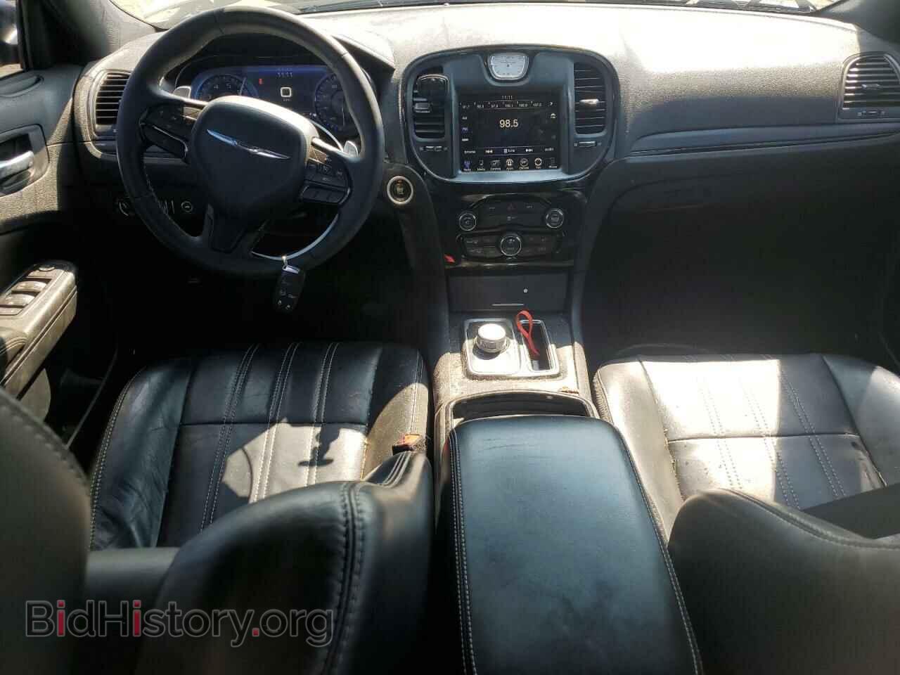 2016 CHRYSLER 300 - VIN: 2C3CCAGG2GH296503 - Фото 8