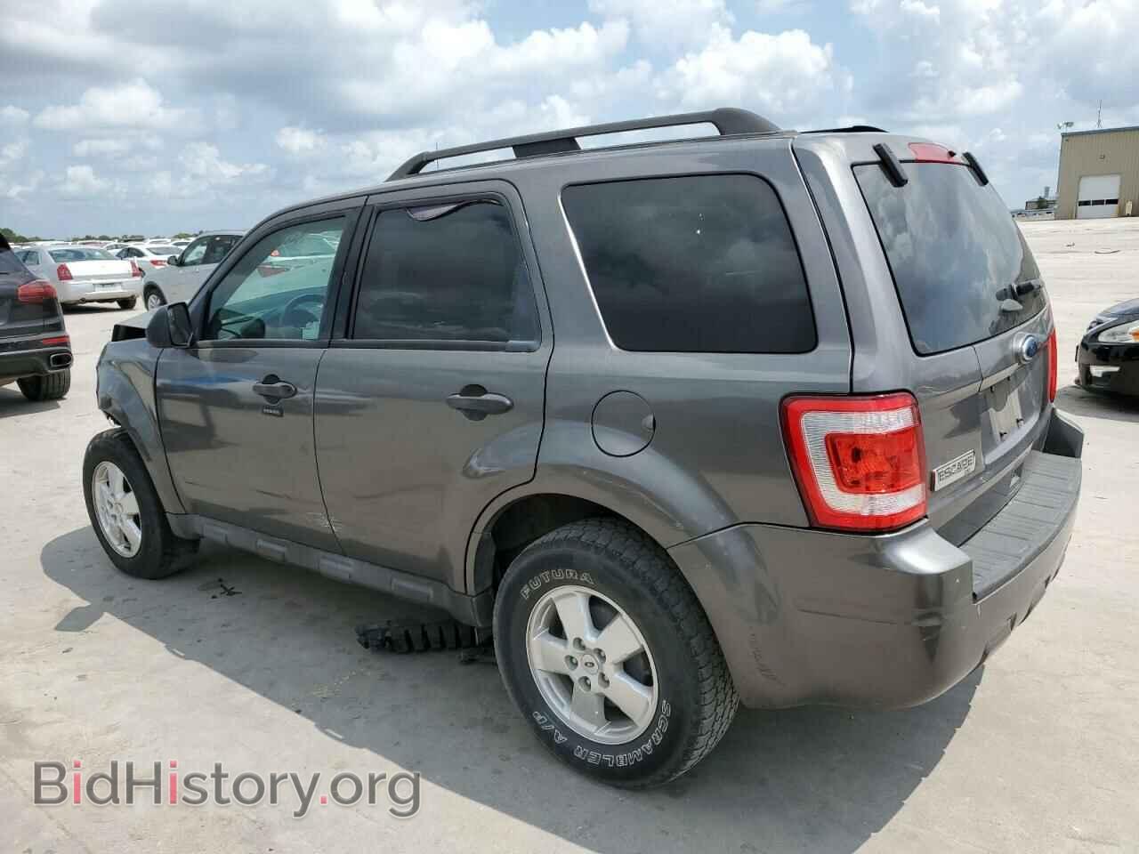 2011 FORD ESCAPE - VIN: 1FMCU0D75BKB66431 - Photo 2