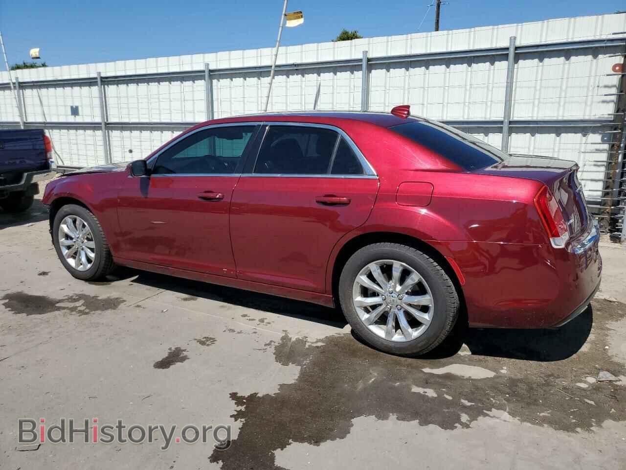 2017 CHRYSLER 300 - VIN: 2C3CCARG4HH534348 - Фото 2