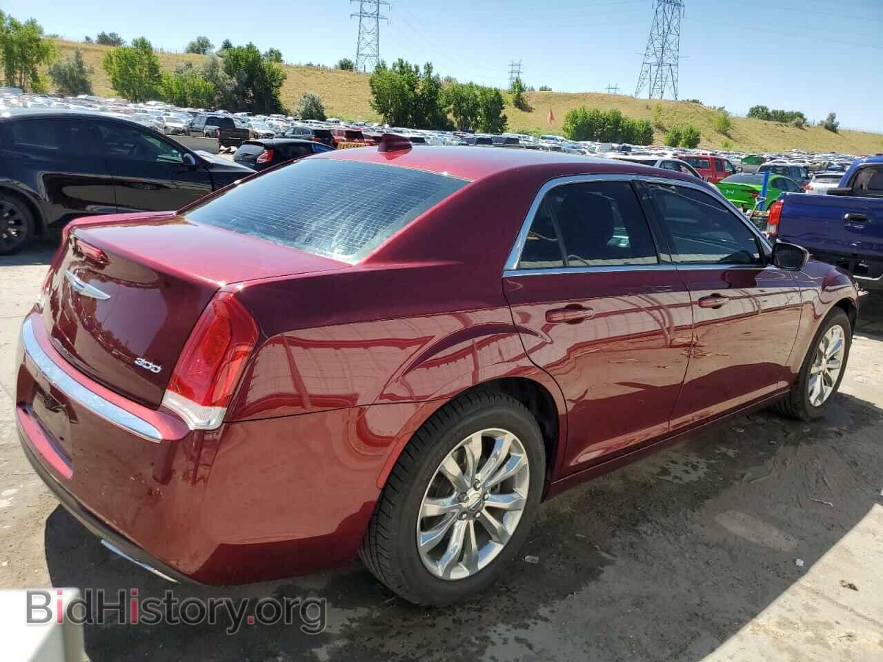 2017 CHRYSLER 300 - VIN: 2C3CCARG4HH534348 - Фото 3