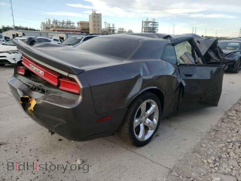 2014 Dodge CHALLENGER (VIN 2C3CDYAG4EH304130) — photo 4 of 10