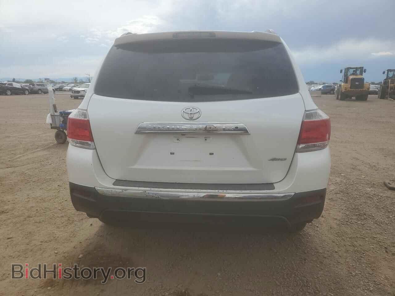 2013 TOYOTA HIGHLANDER - VIN: 5TDBK3EH0DS215125 - Фото 6
