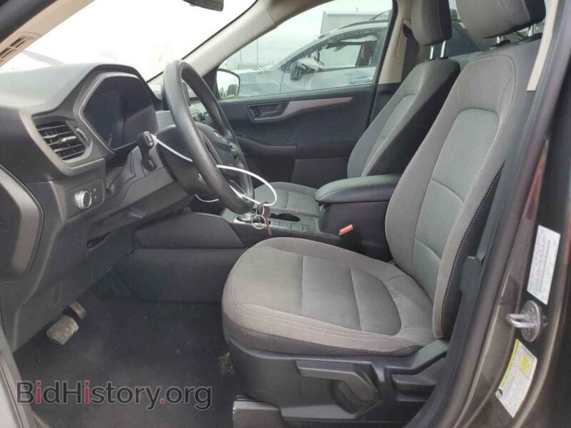 2020 Ford ESCAPE (VIN 1FMCU0F62LUA31904) — photo 7 of 14