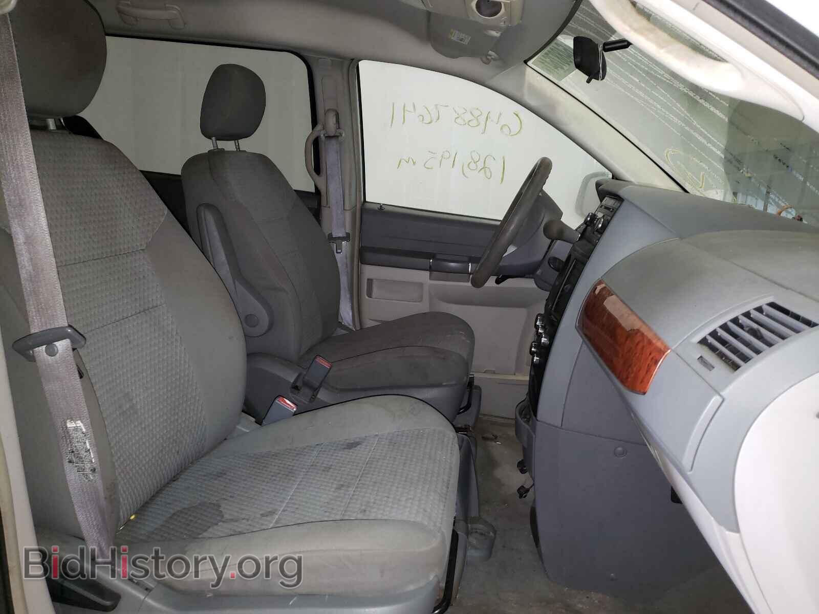 2008 CHRYSLER MINIVAN - VIN: 2A8HR44HX8R727060 - Фото 5