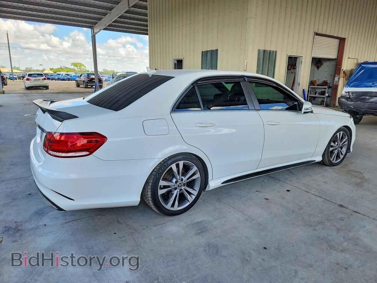 2015 MERCEDES-BENZ E-CLASS - VIN: WDDHF5KB8FB097237 - Фото 3