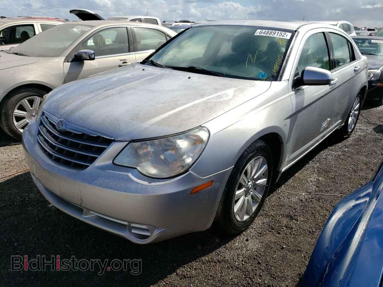2010 CHRYSLER SEBRING - VIN: 1C3CC5FB2AN120157 - Фото 2