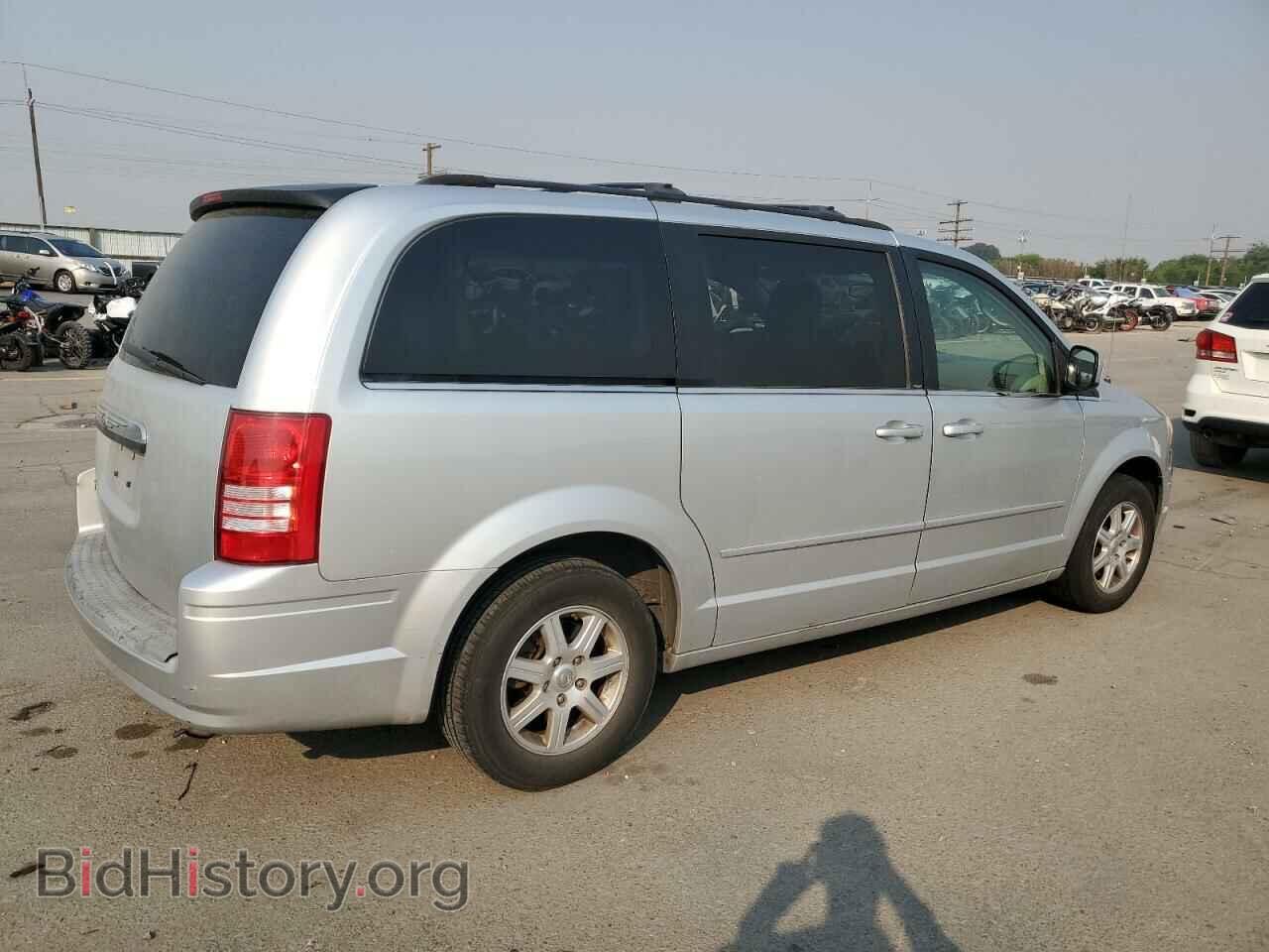 2008 CHRYSLER MINIVAN - VIN: 2A8HR54PX8R688080 - Фото 3